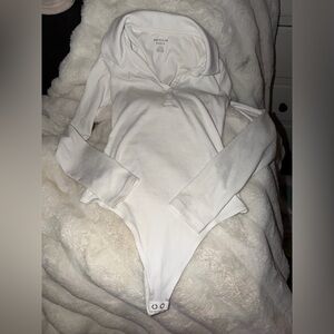 Brand New White Ribbed Long Sleeve Bodysuit From American Eagle. Size Small